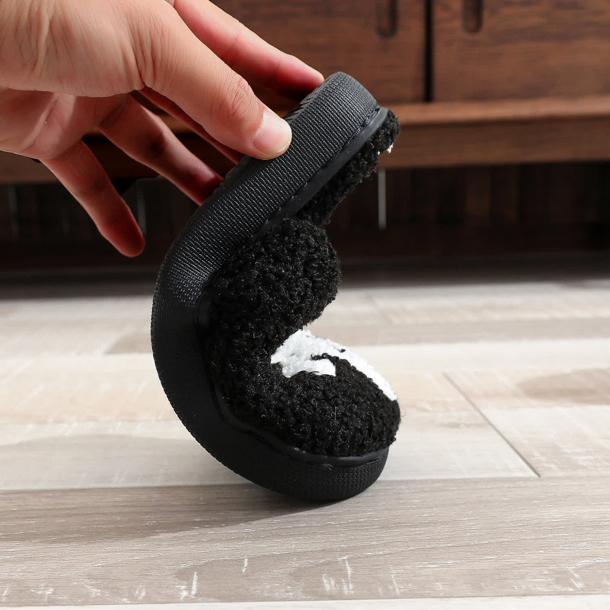 Plus Size Halloween Cartoon Skull Print Slippers - image 14