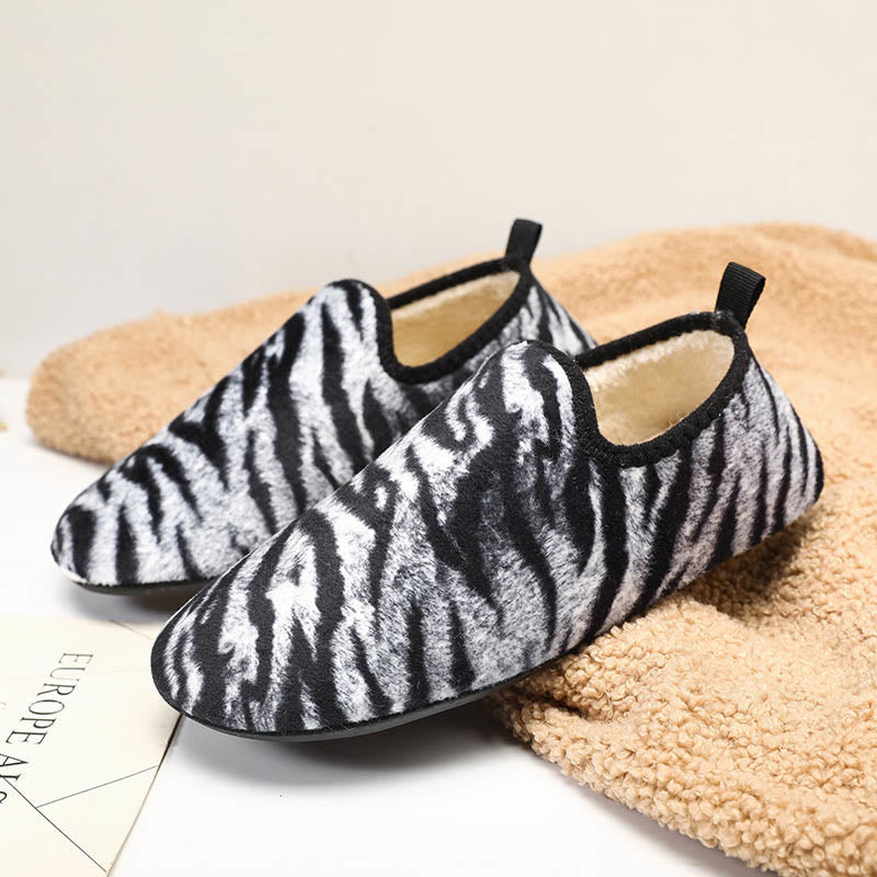 Plus Size Tiger Slipper Socks - image 4