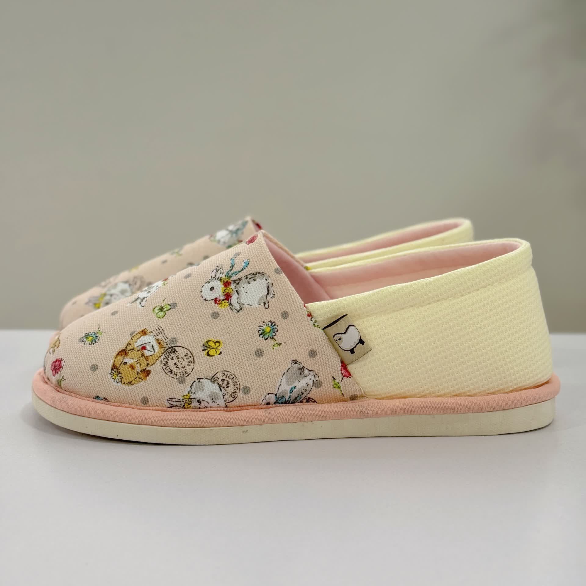 Rabbit Print Non-Slip Canvas Home Slippers - image 2
