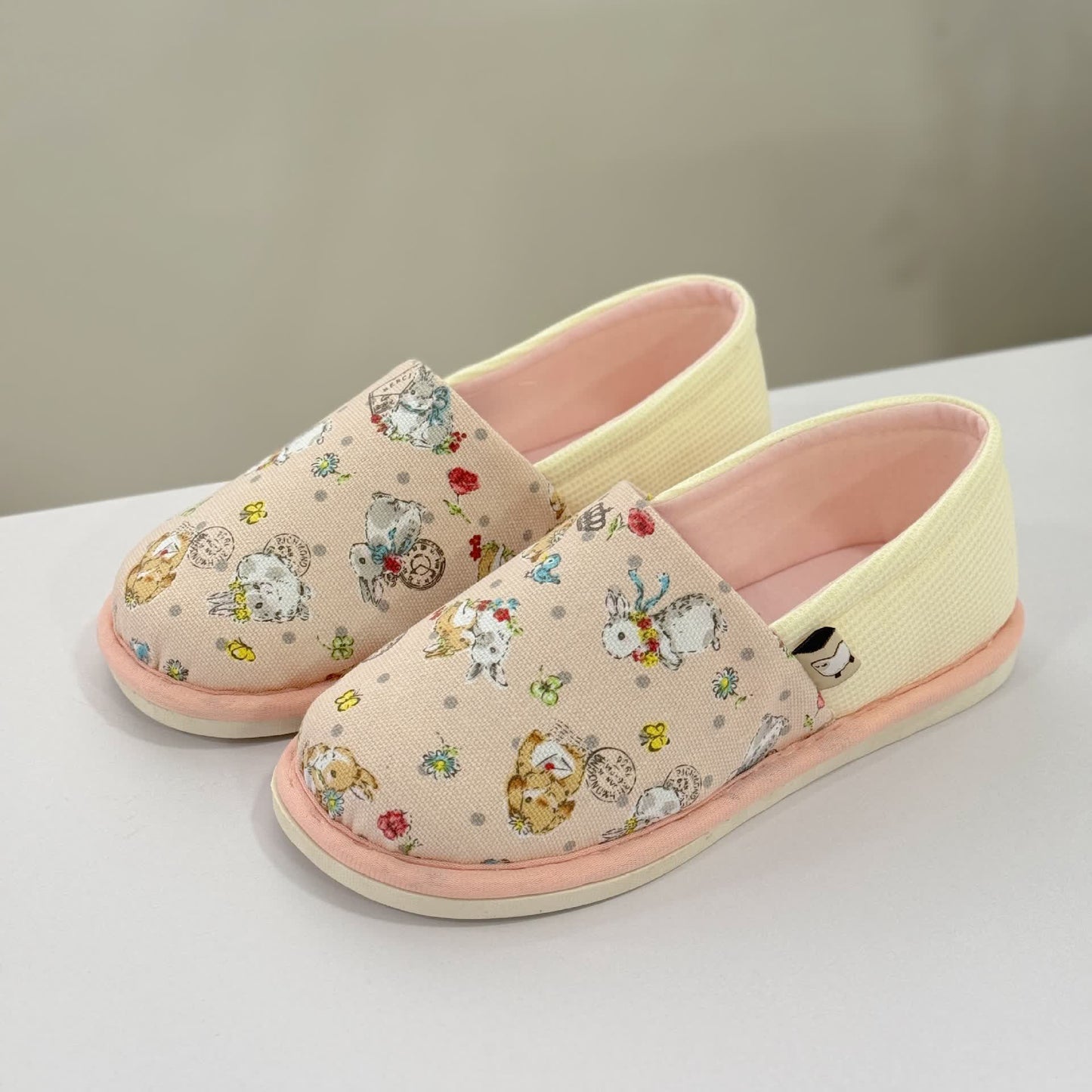 Rabbit Print Non-Slip Canvas Home Slippers - image 1