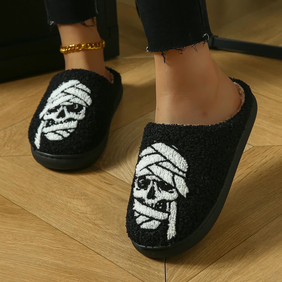 Plus Size Halloween Bandage Skull Print Slippers - image 7