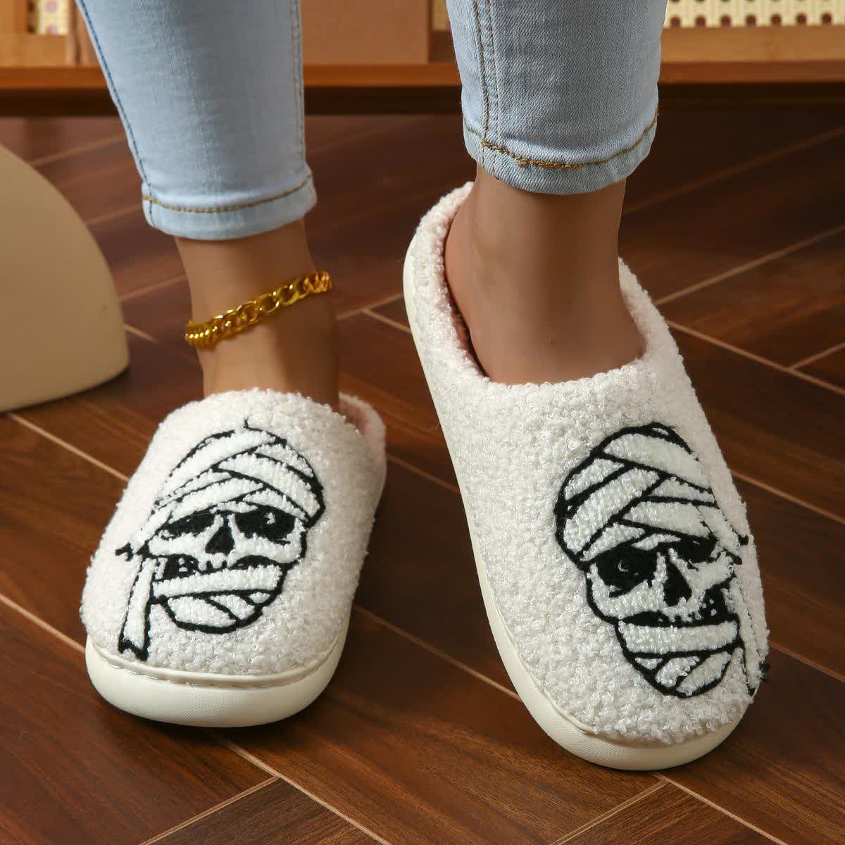 Plus Size Halloween Bandage Skull Print Slippers - image 0
