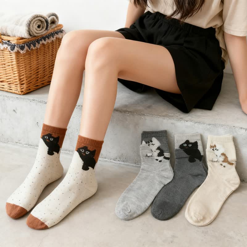 Cozy Plush Cat Quarter Socks(4 Pairs) - image 1